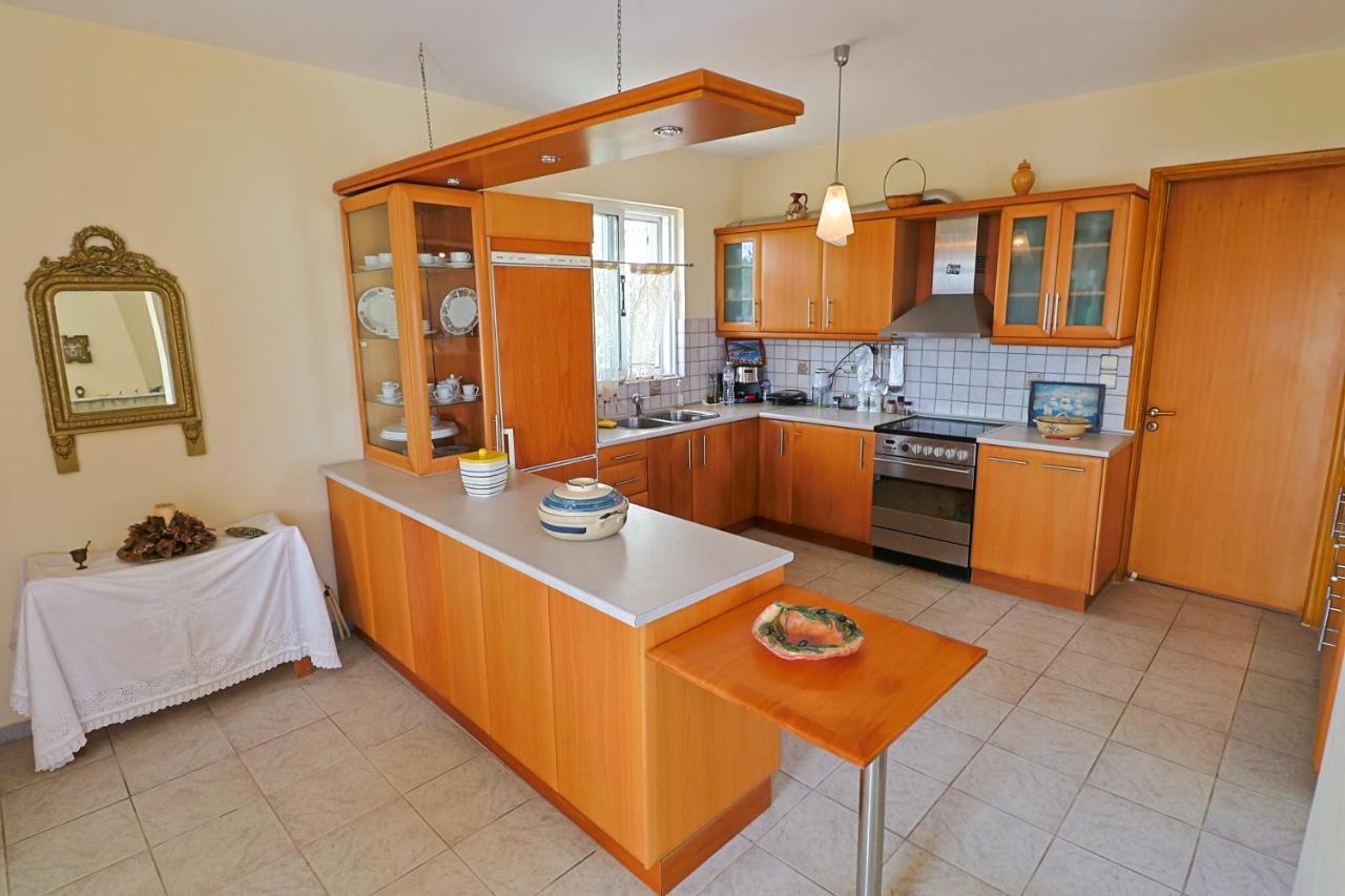 Villa Virginia Lixouri Ngoại thất bức ảnh